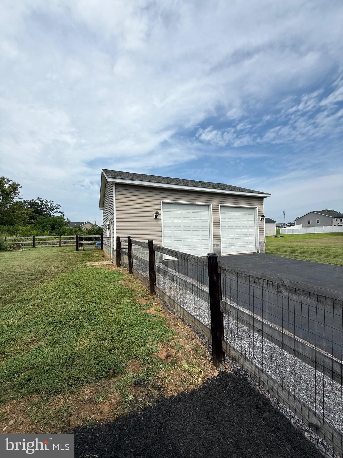 ELIZABETH STATION - Residential