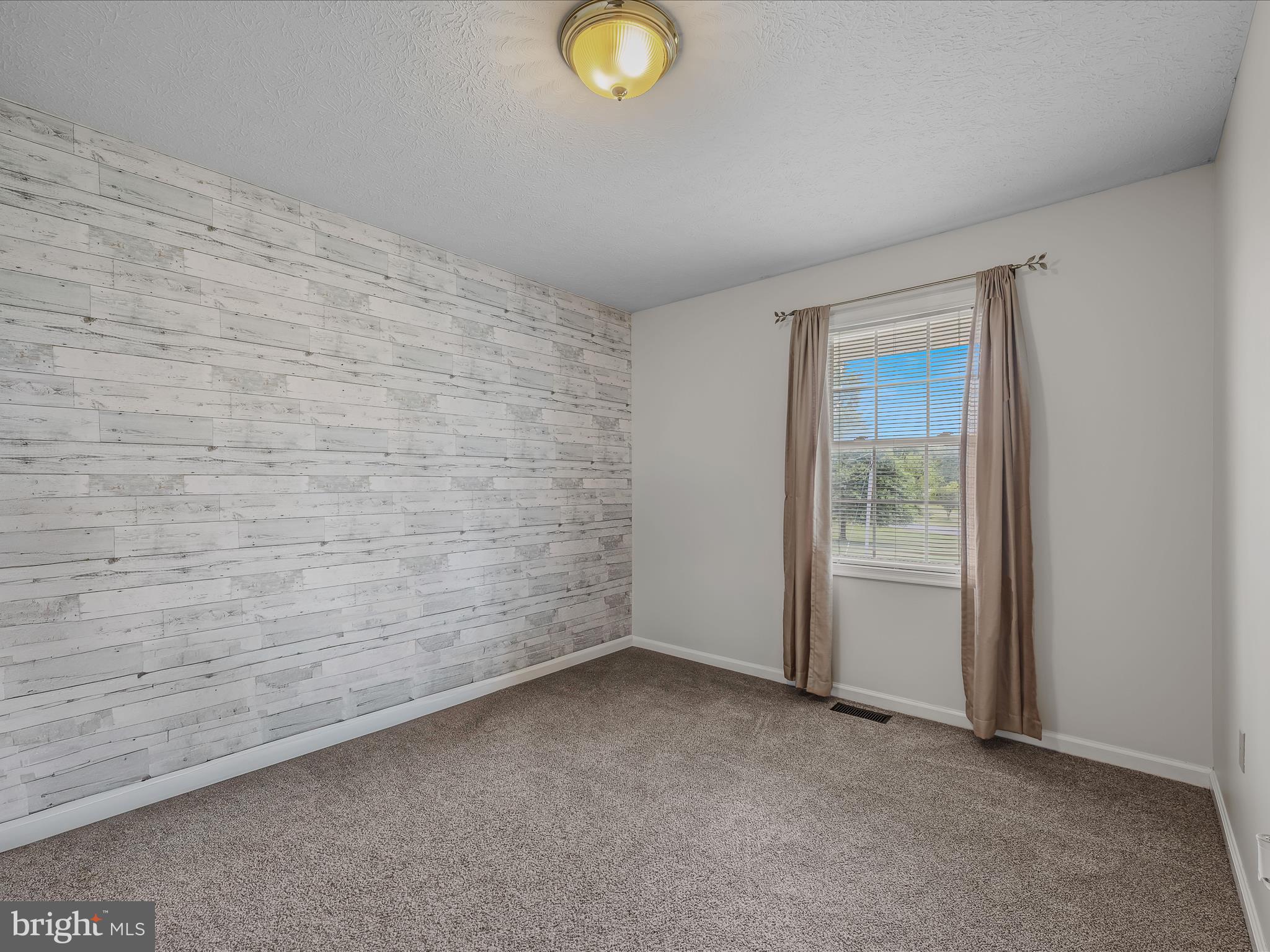 ELIZABETH STATION - Residential