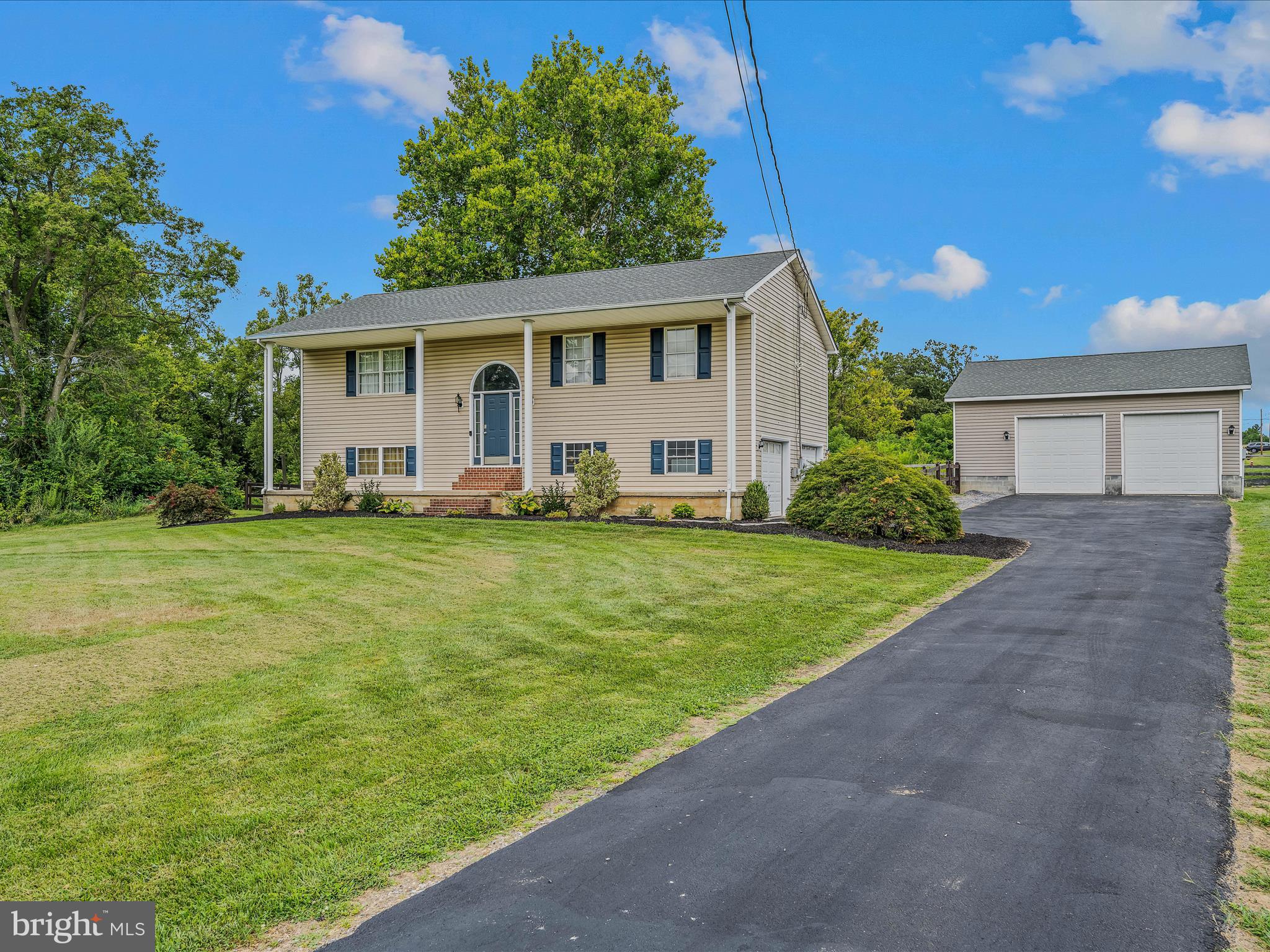 ELIZABETH STATION - Residential