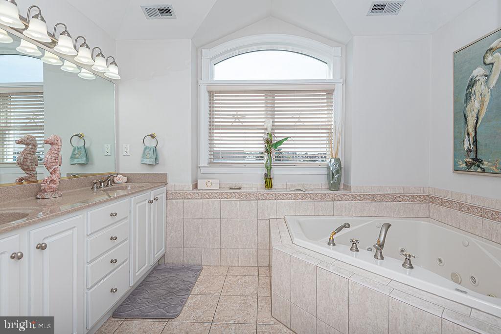 OCEAN CITY HARBOR - Residential