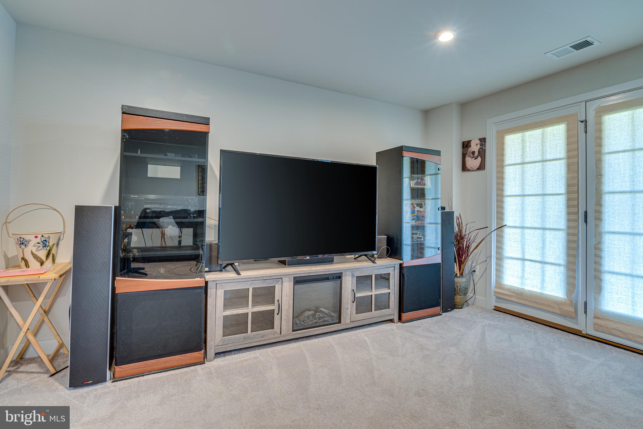 POTOMAC STATION - Residential