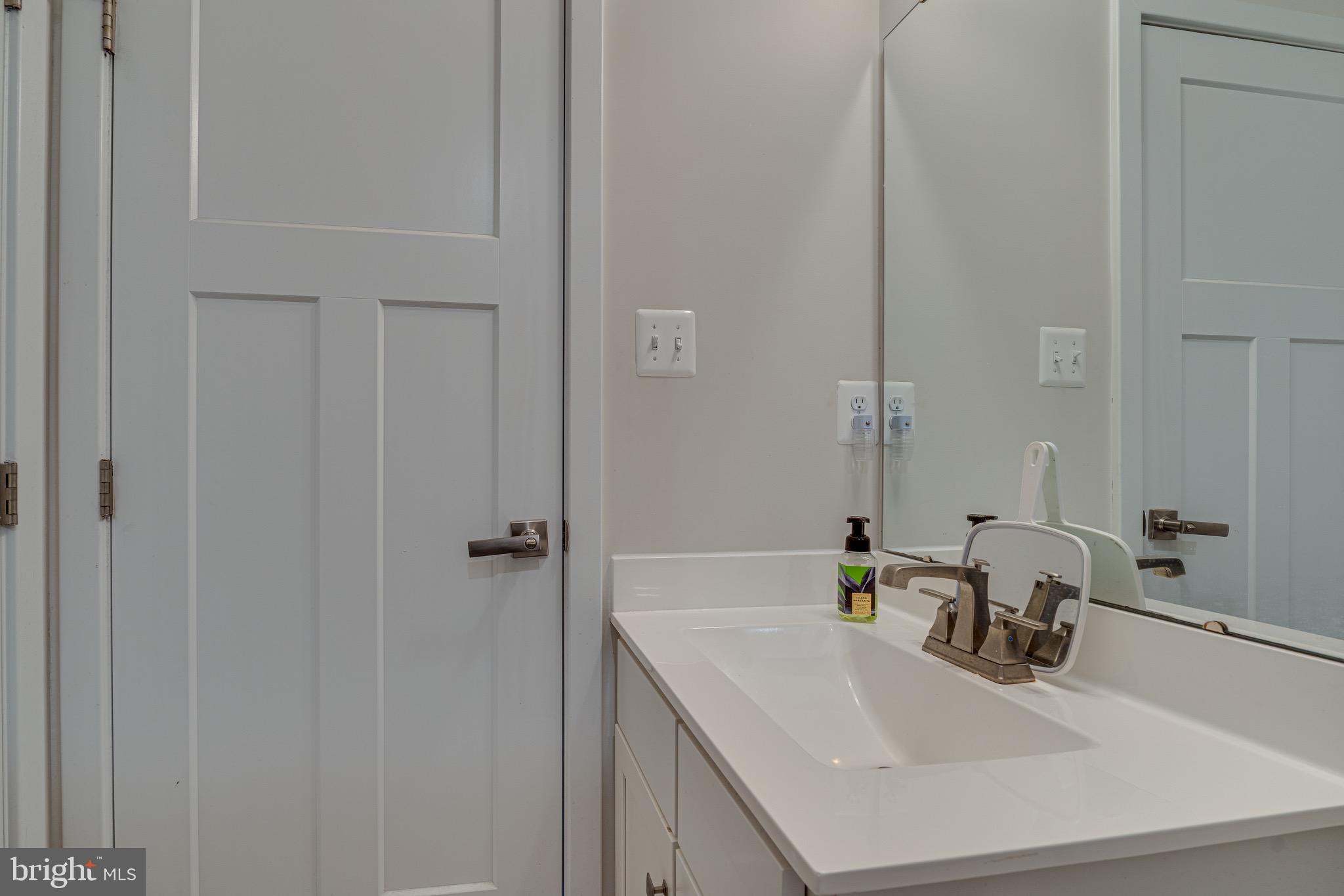 POTOMAC STATION - Residential