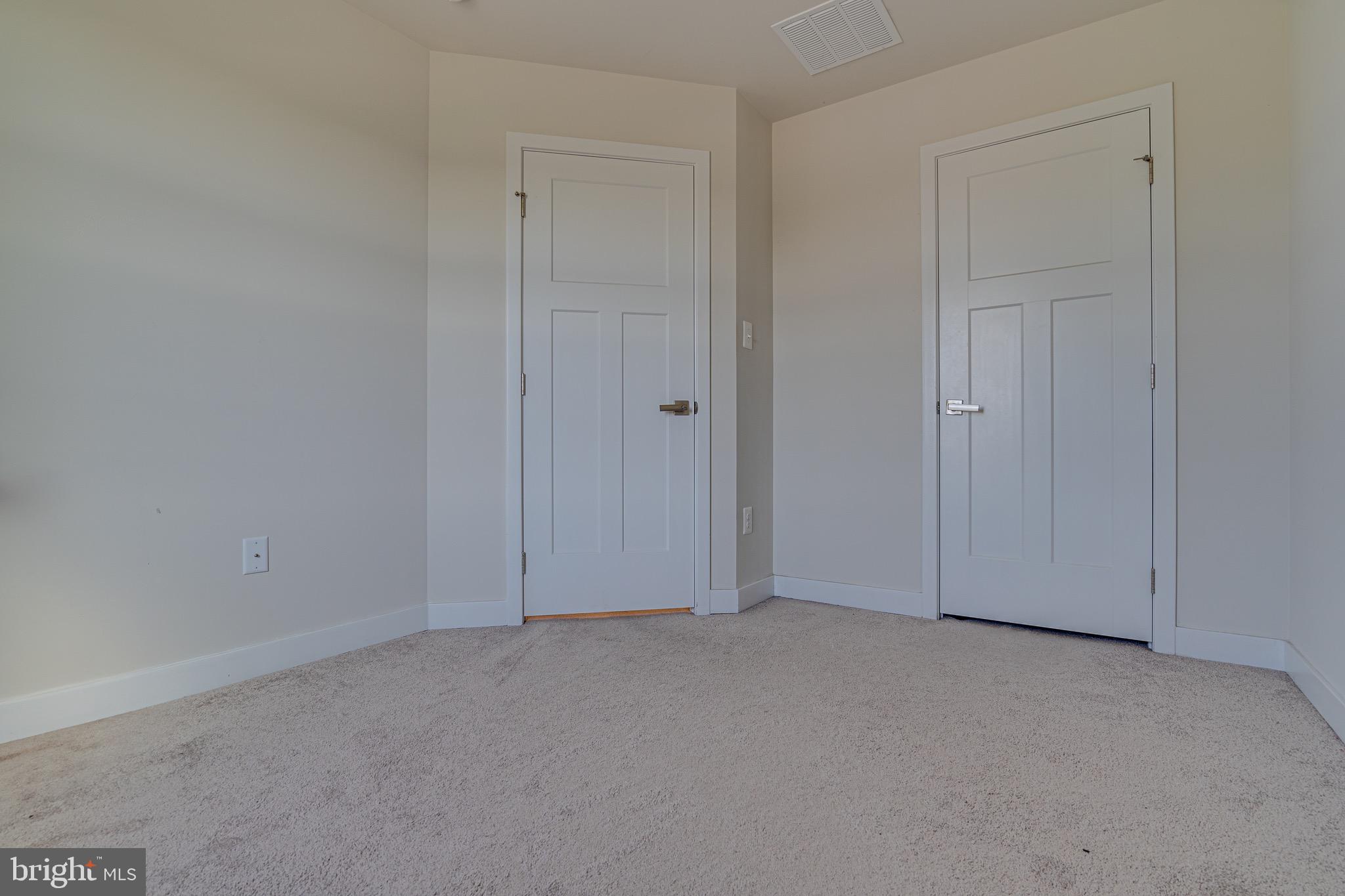 POTOMAC STATION - Residential