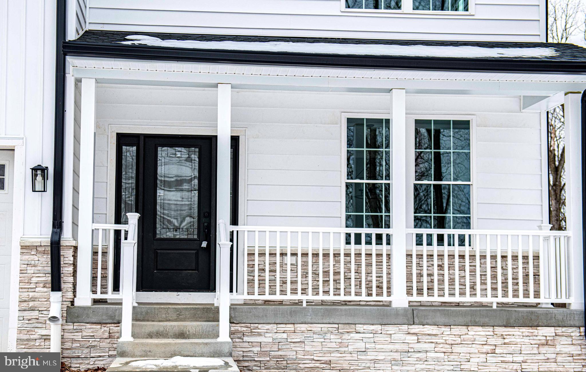 831 DEER RIDGE DRIVE