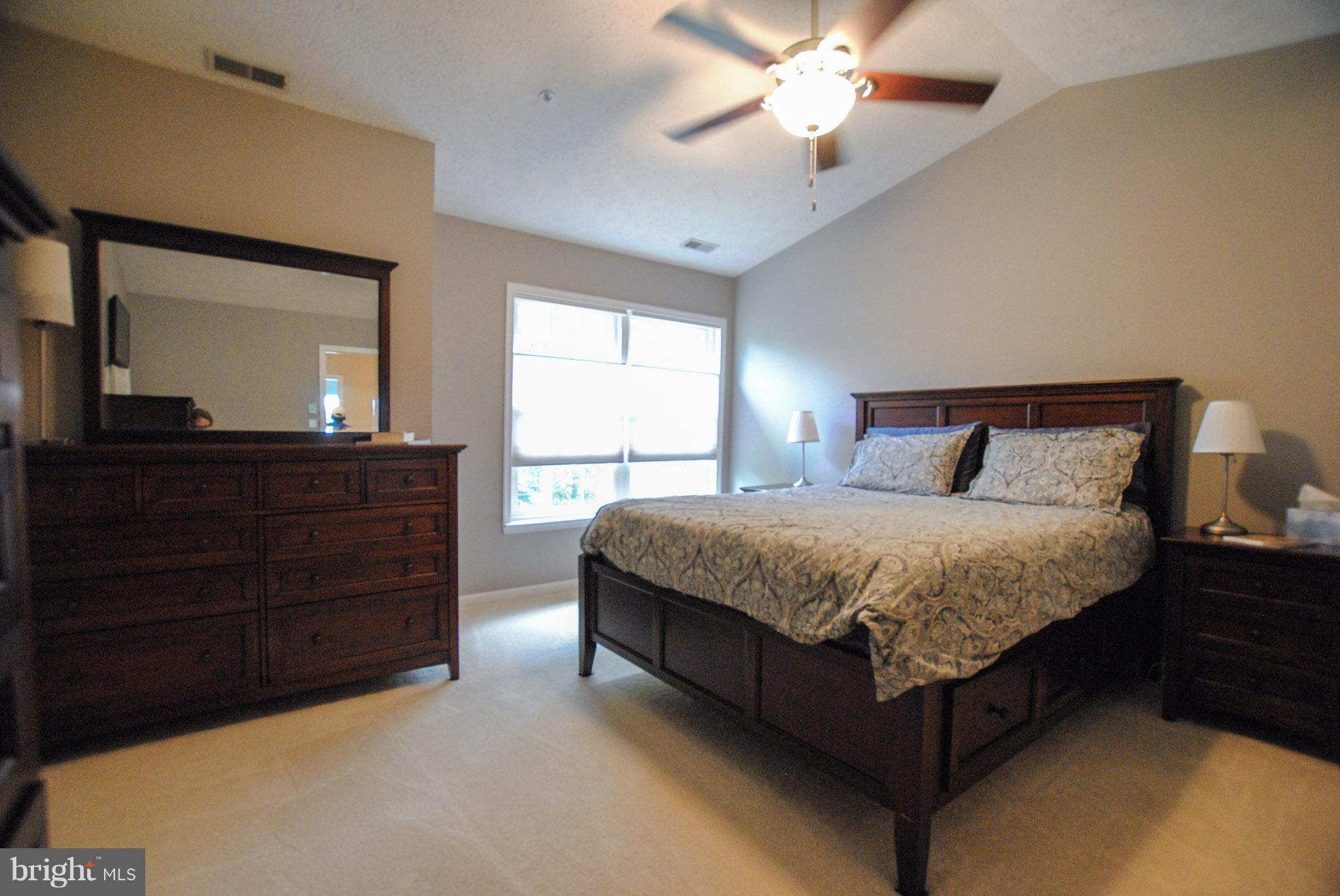 HUNTERS RUN - Residential