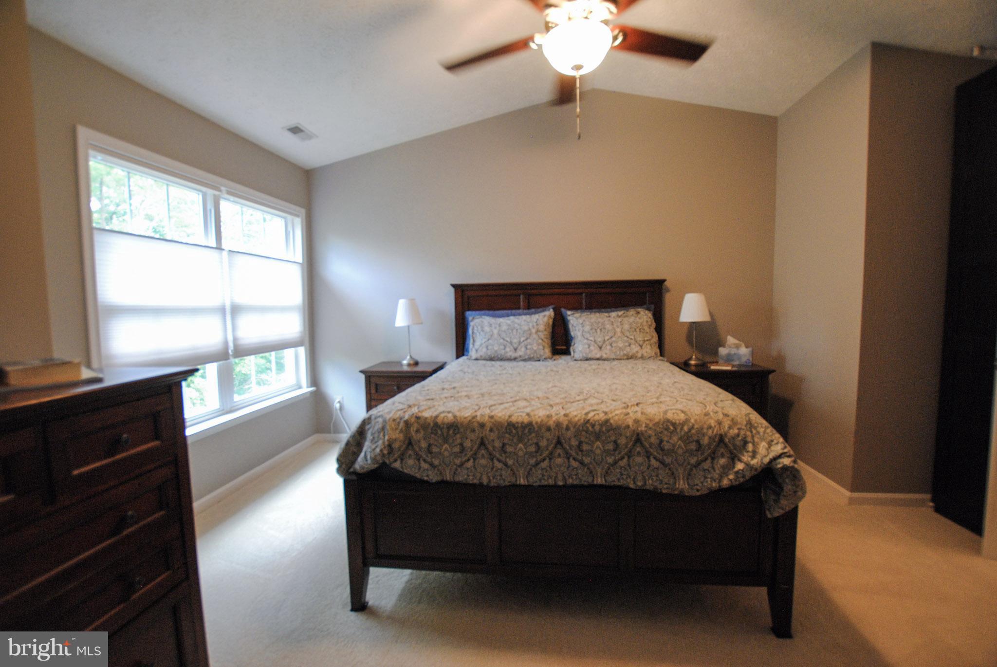 HUNTERS RUN - Residential