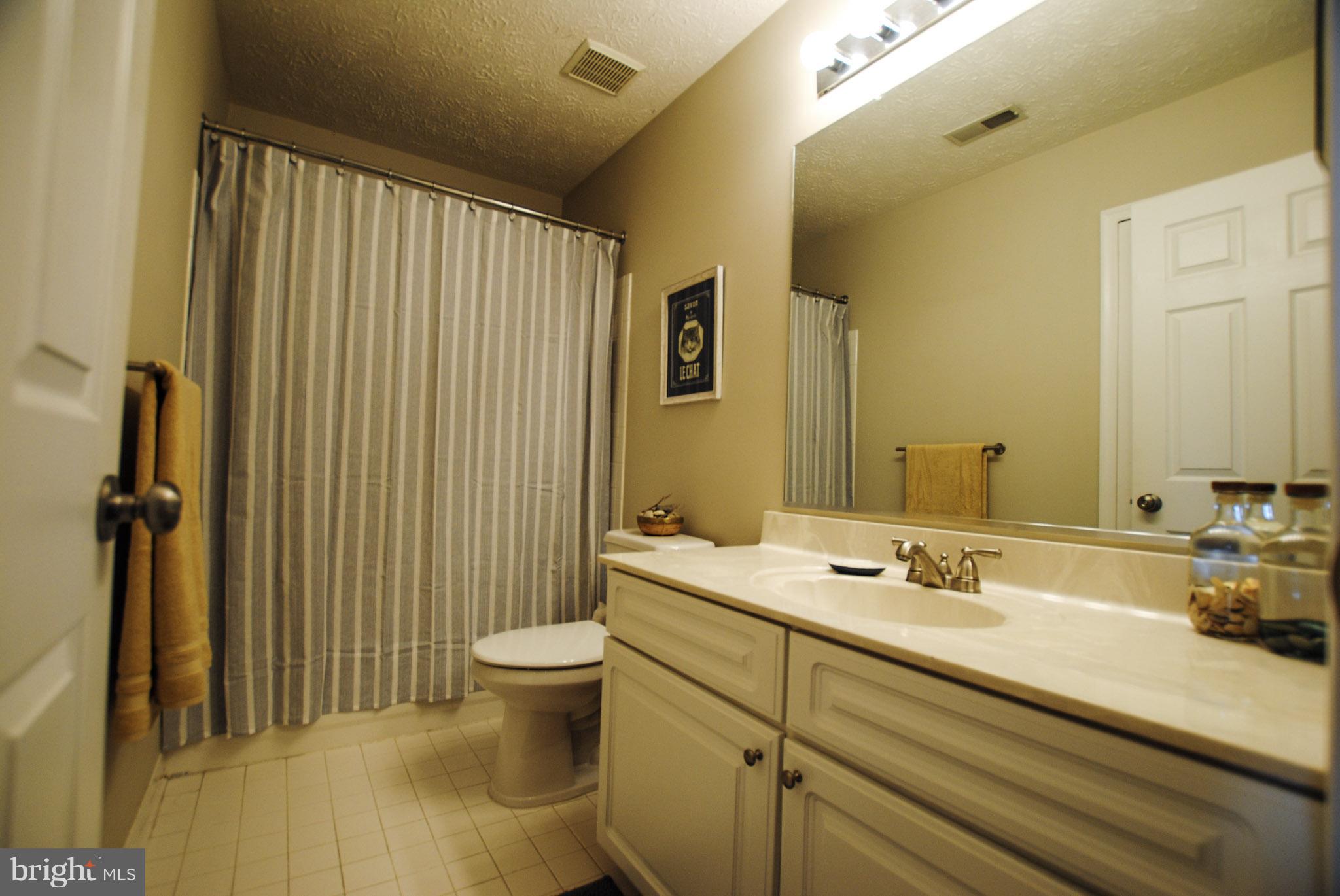 HUNTERS RUN - Residential