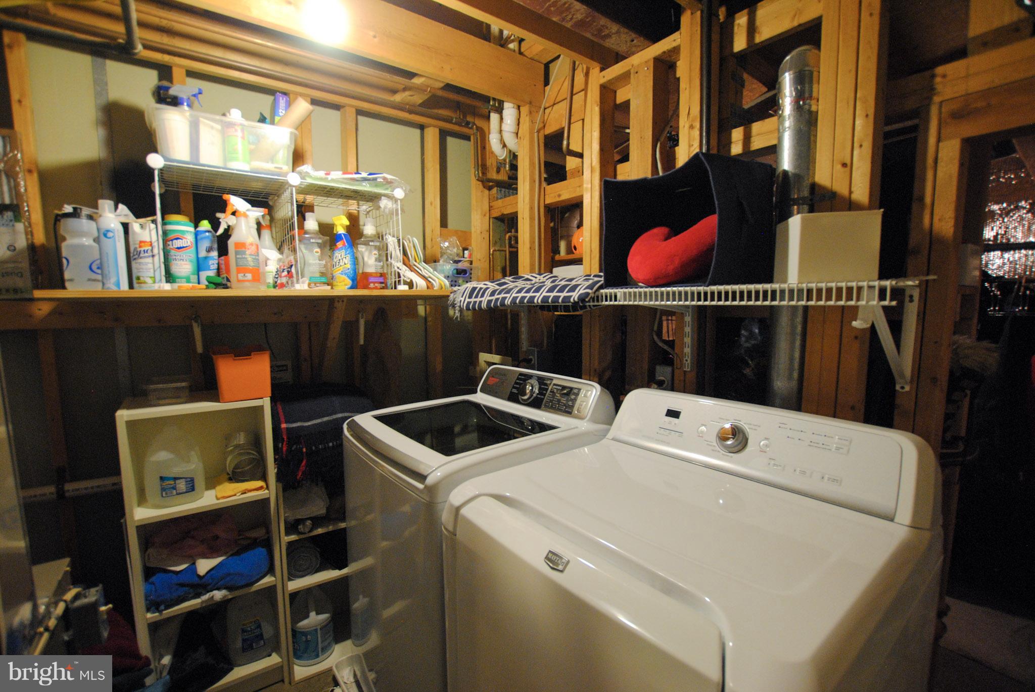 HUNTERS RUN - Residential