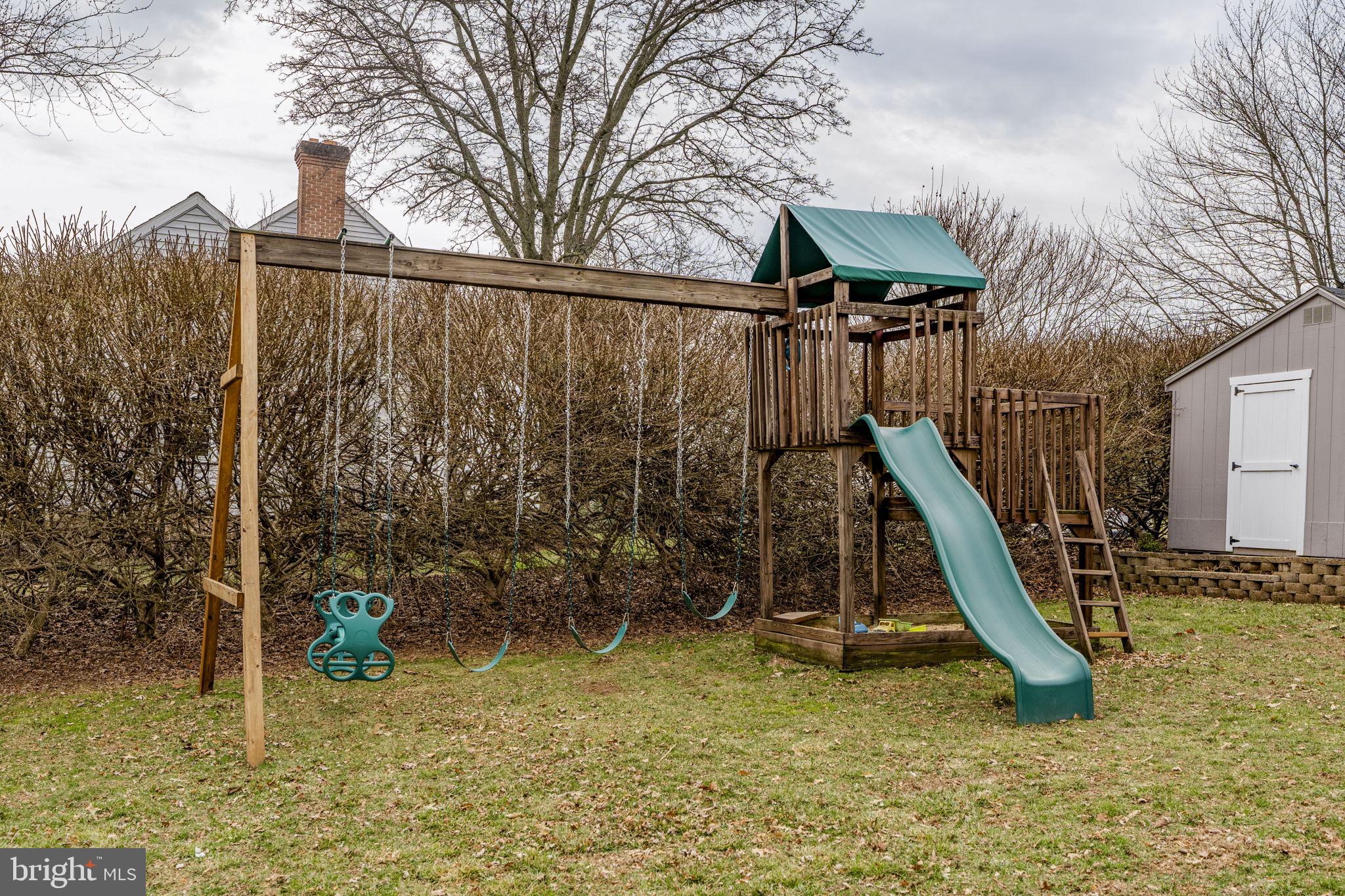 ELIZABETH TWP - Residential