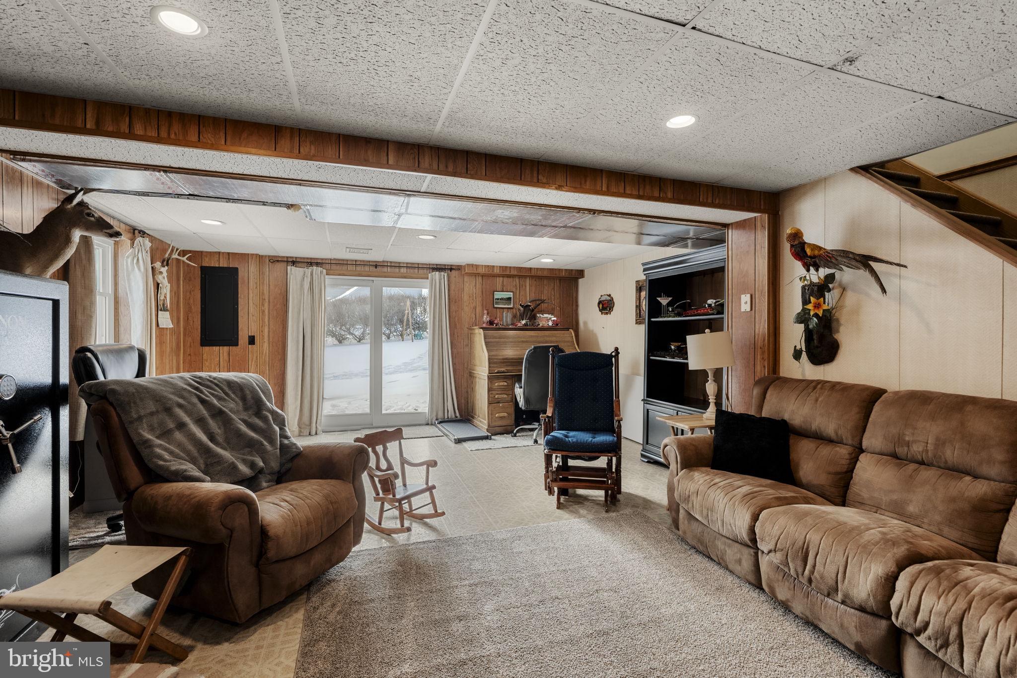 ELIZABETH TWP - Residential