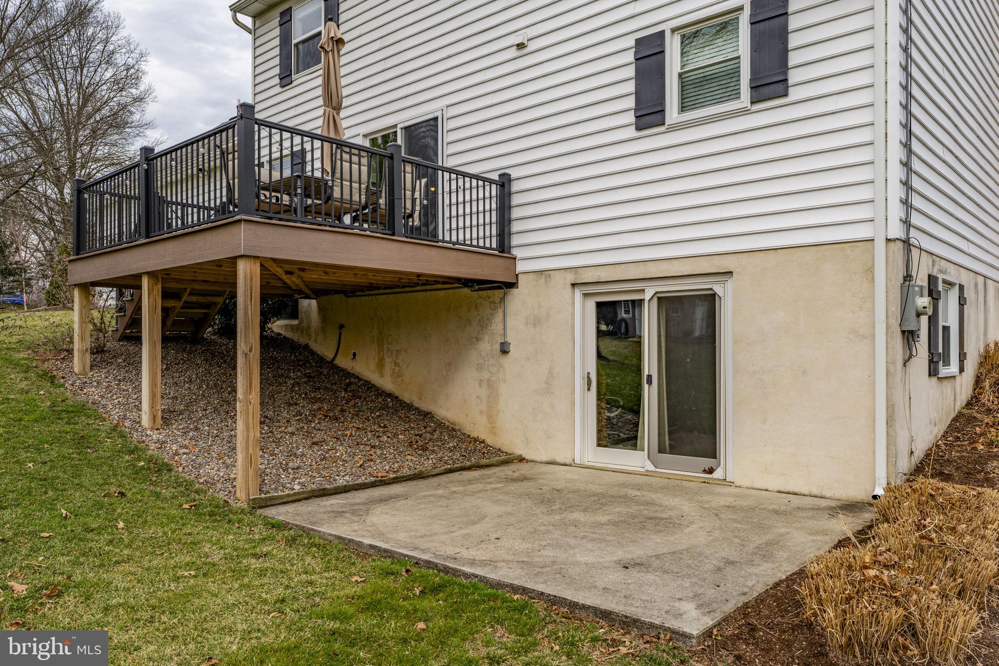 ELIZABETH TWP - Residential