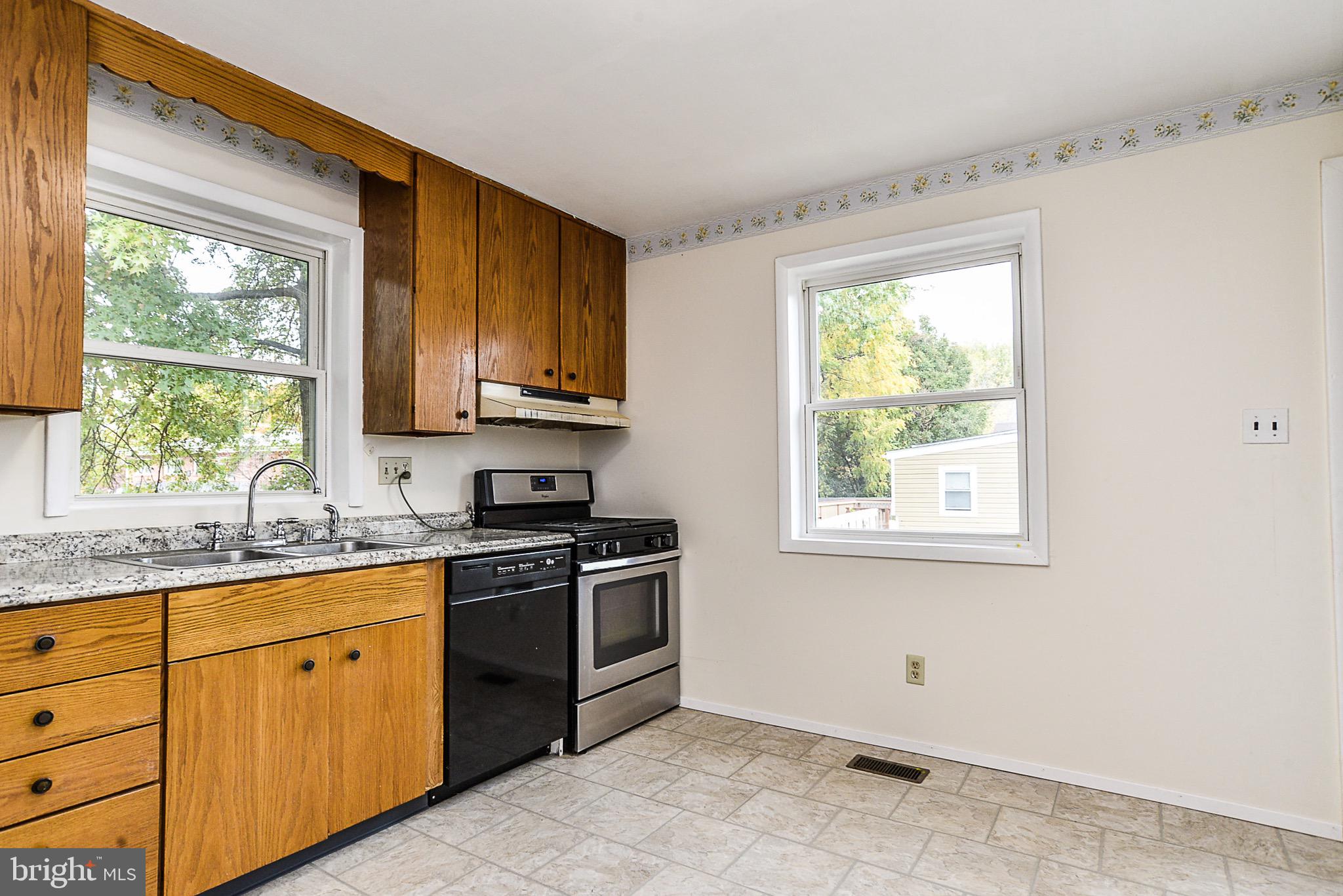 SOUTHGATE - Residential