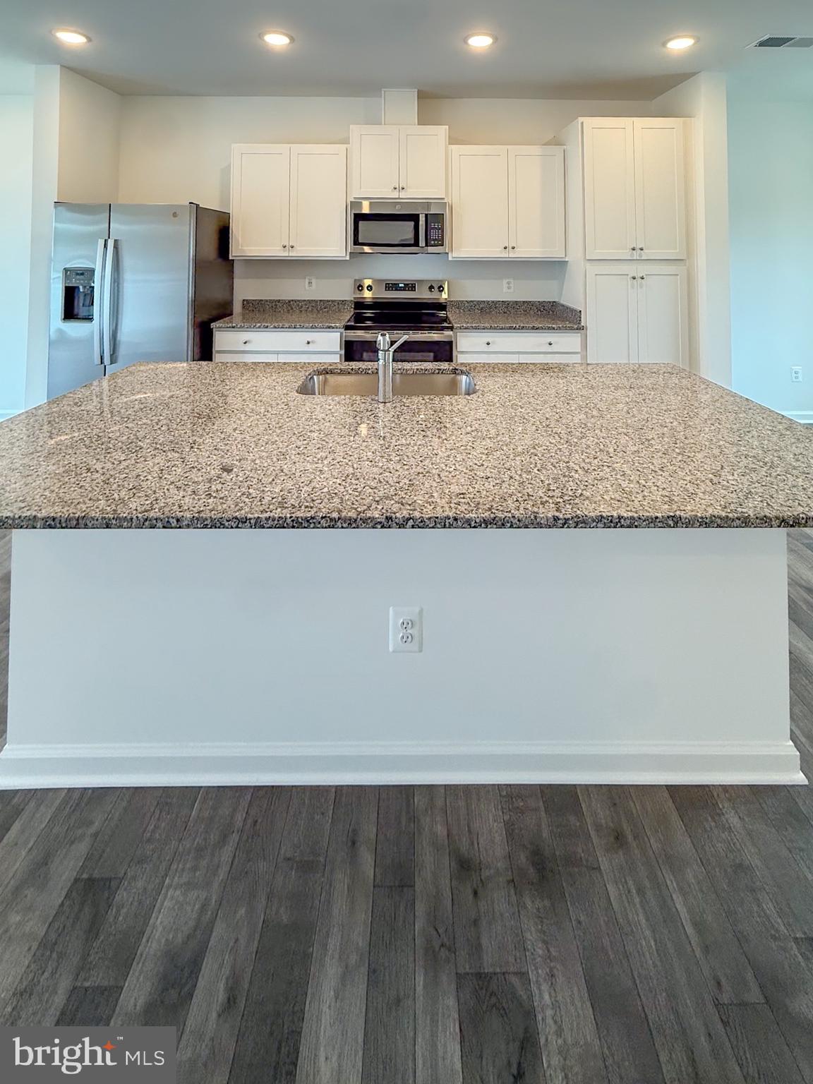 WILDERNESS SHORES - Residential Lease