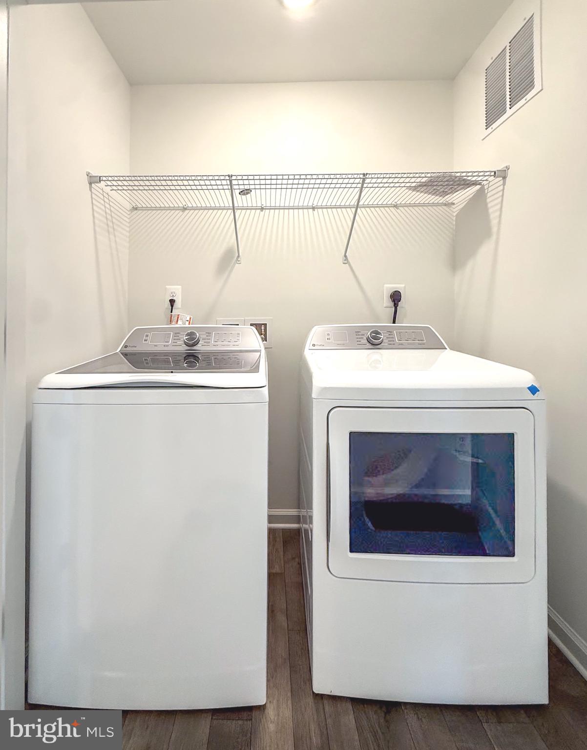 WILDERNESS SHORES - Residential Lease