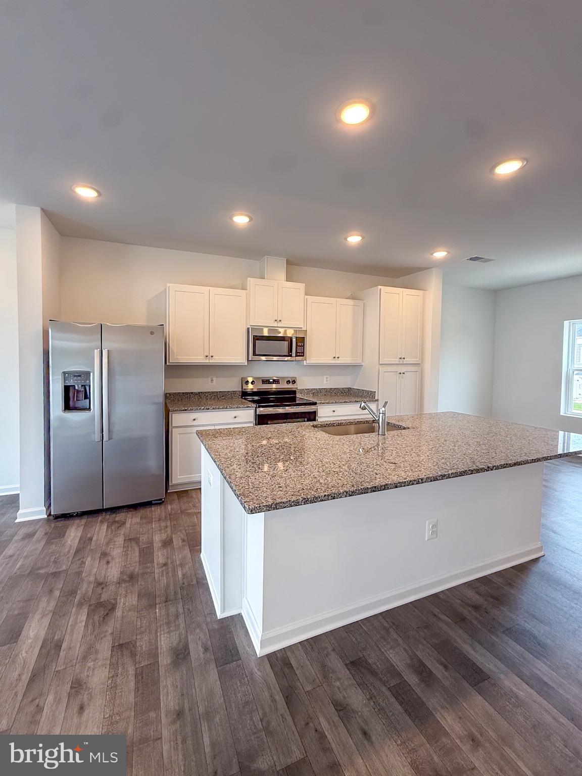 WILDERNESS SHORES - Residential Lease