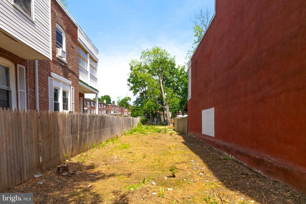 Photo of 611 S Lime Street, LANCASTER, PA 17602 (MLS # PALA2069968)