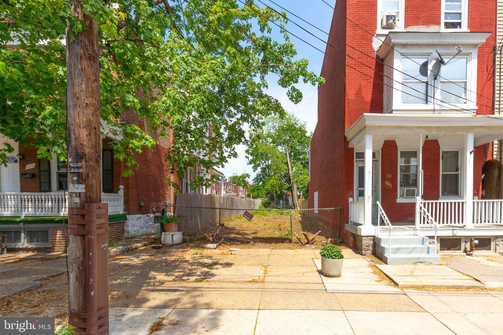 Photo of 611 S Lime Street, LANCASTER, PA 17602 (MLS # PALA2069968)