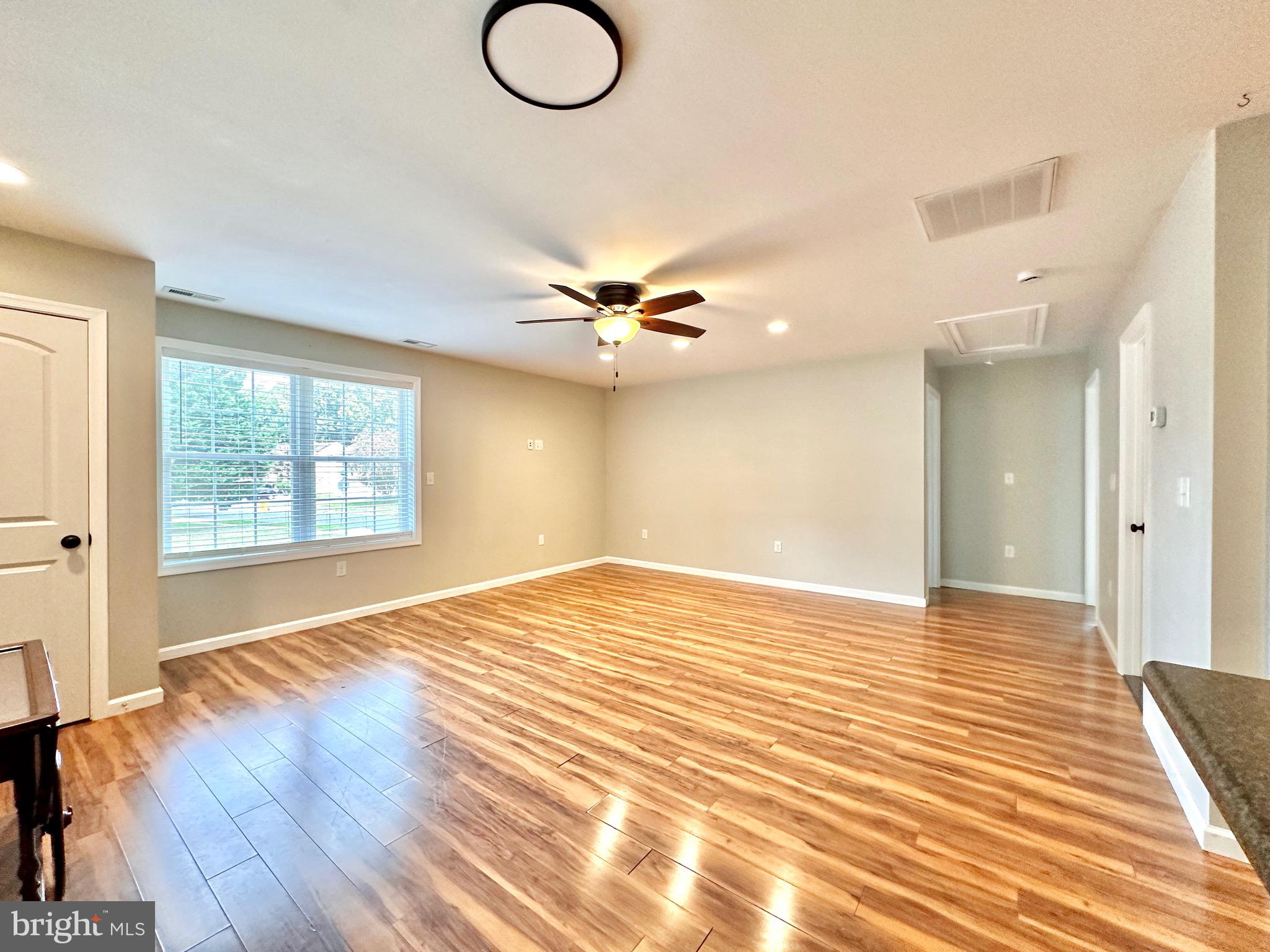 THOMPSON FARMS - Residential Lease