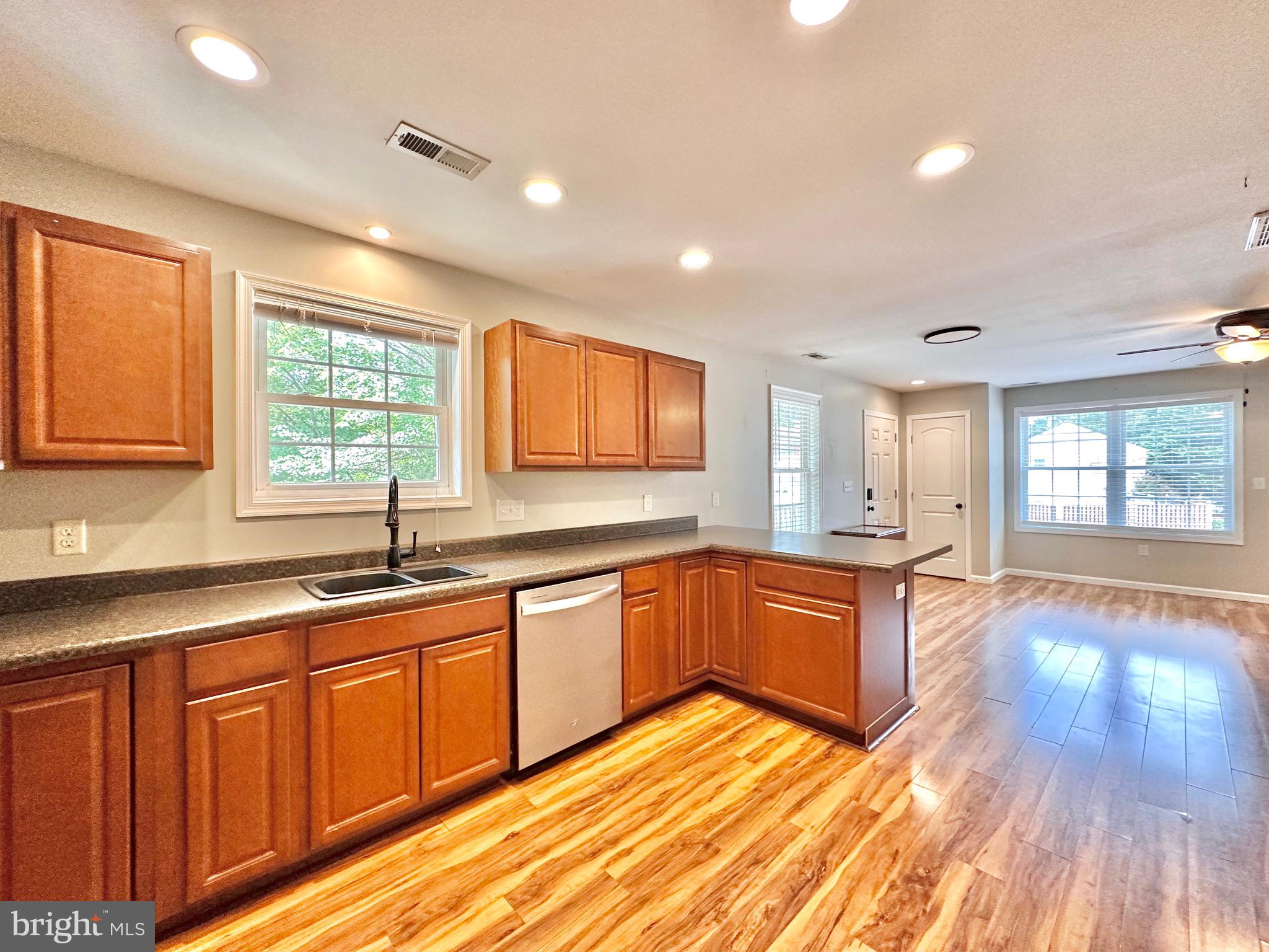 THOMPSON FARMS - Residential Lease