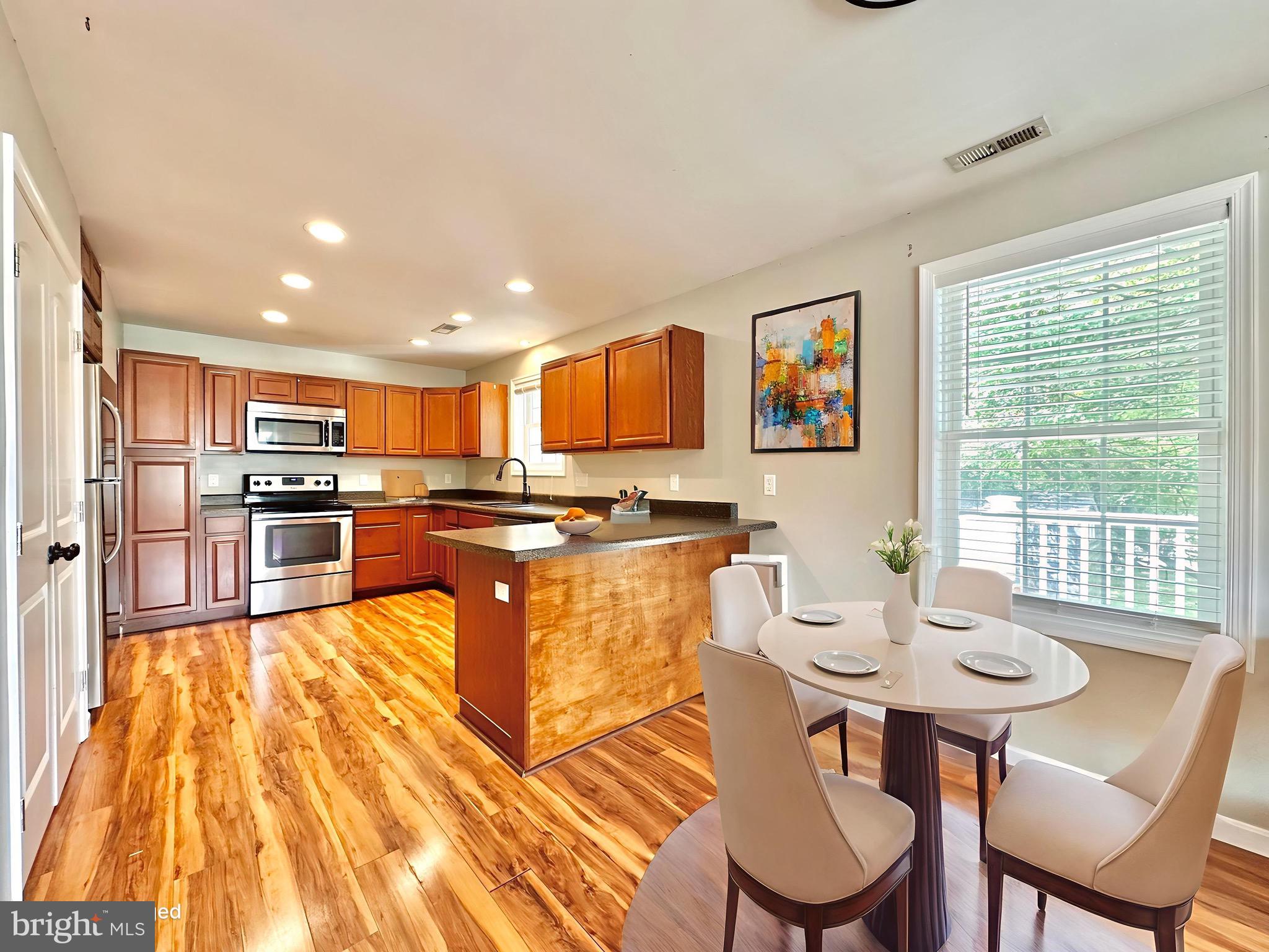 THOMPSON FARMS - Residential Lease