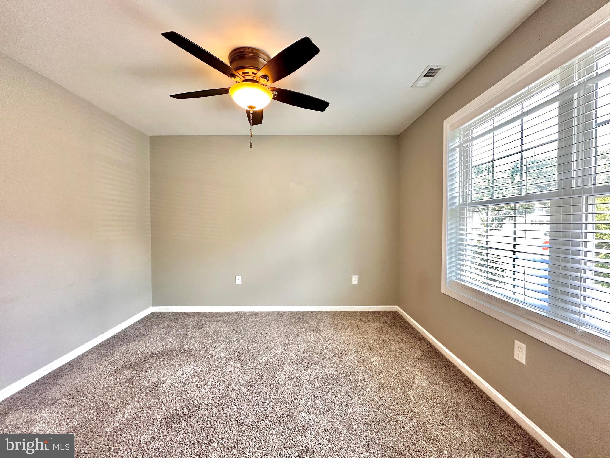 THOMPSON FARMS - Residential Lease