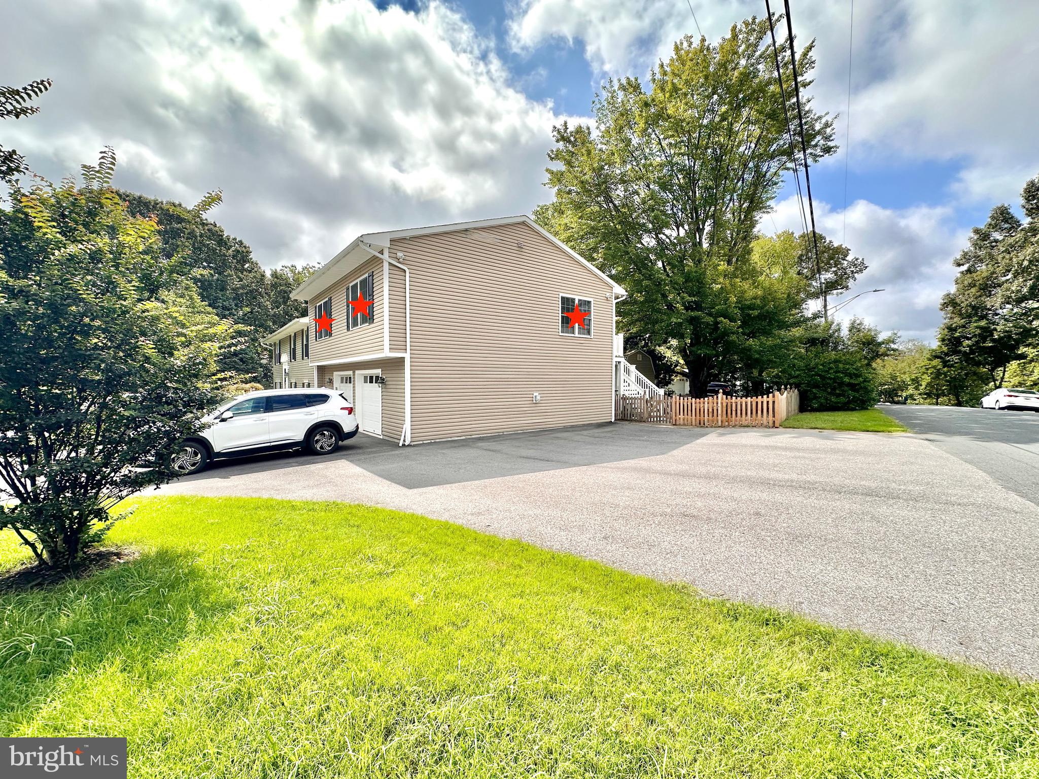 THOMPSON FARMS - Residential Lease