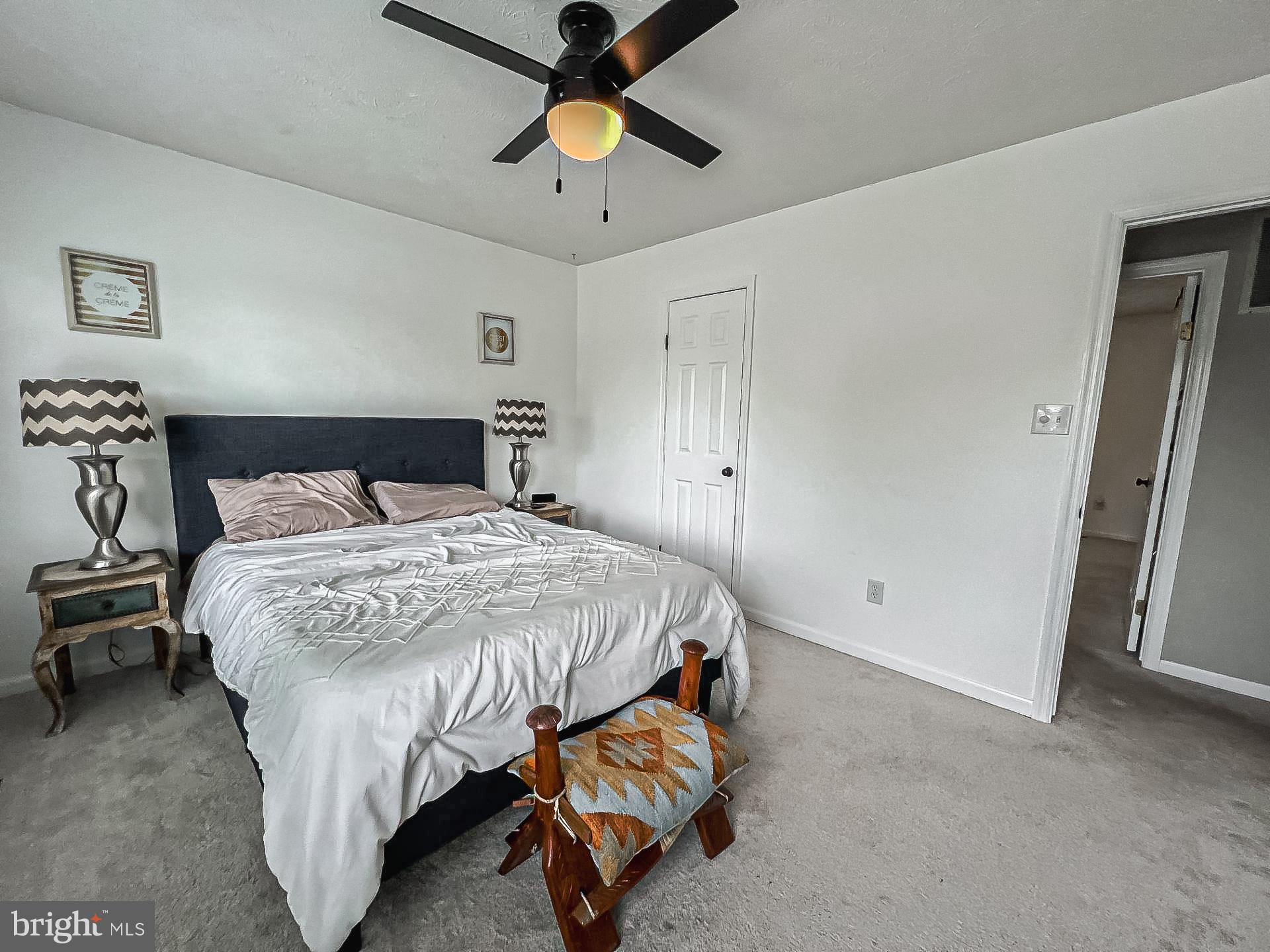 XANADU ESTATES - Residential Lease