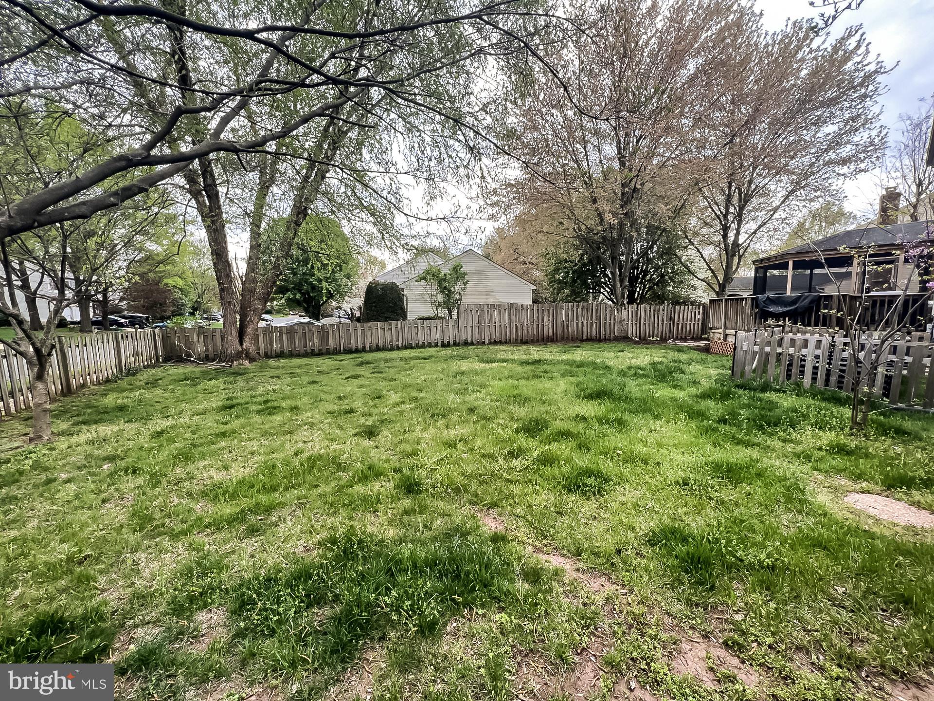 XANADU ESTATES - Residential Lease