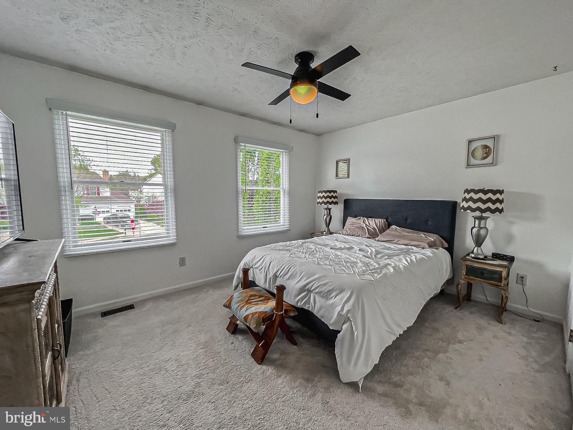 XANADU ESTATES - Residential Lease