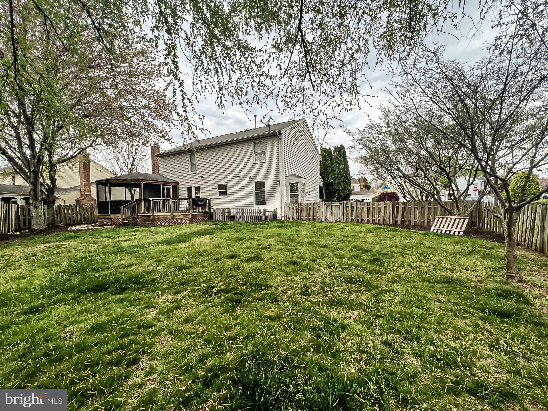 XANADU ESTATES - Residential Lease