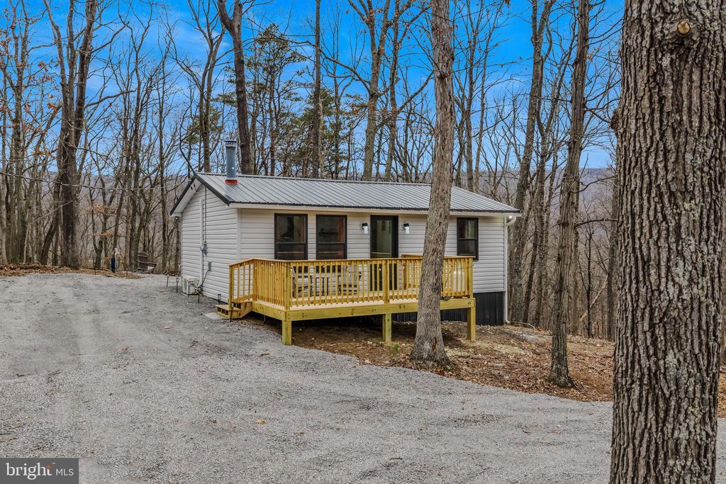 Photo of 830 Wisteria Lane, BERKELEY SPRINGS, WV 25411 (MLS # WVMO2007258)