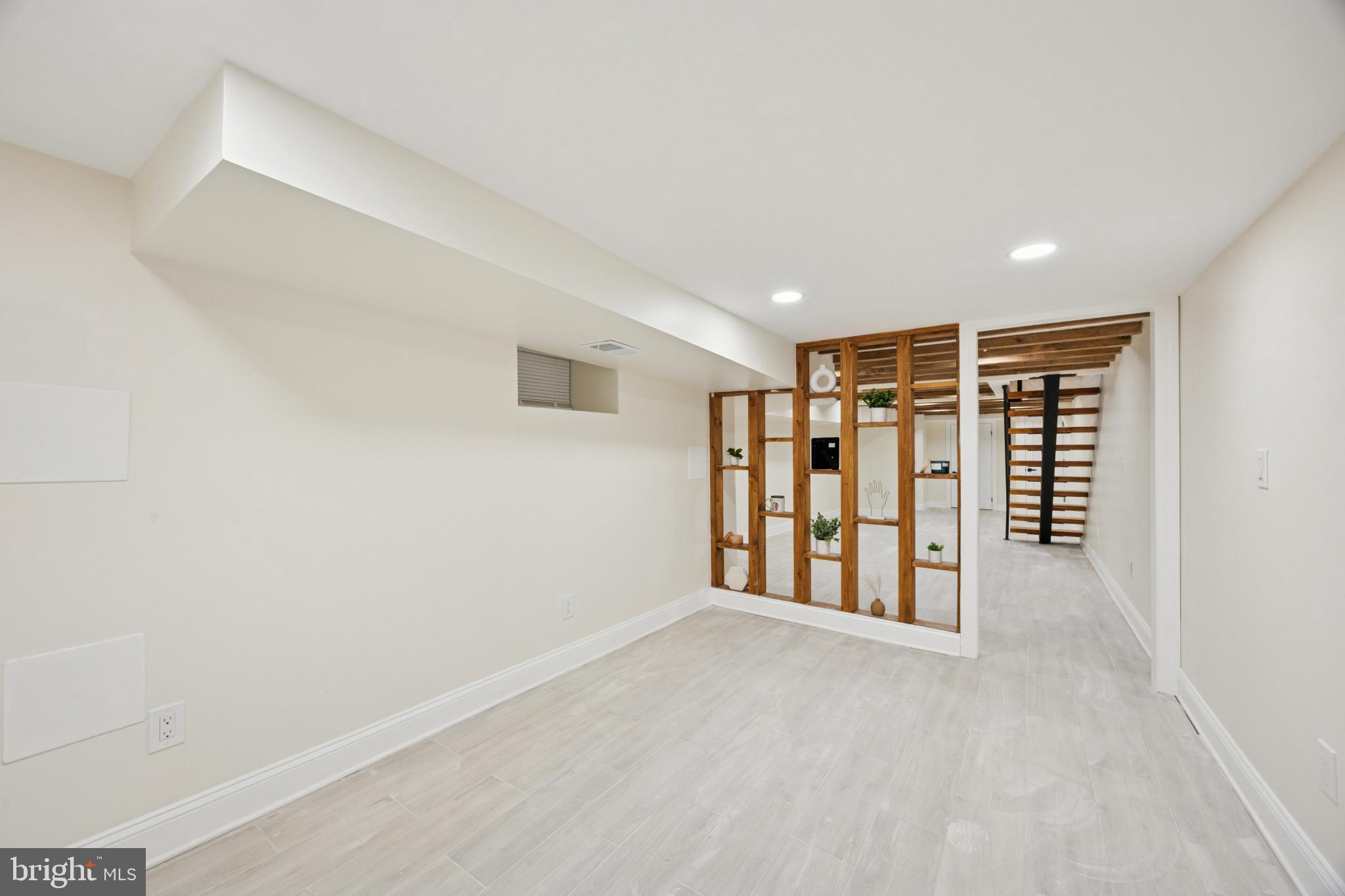 UNIVERSITY CITY - Residential