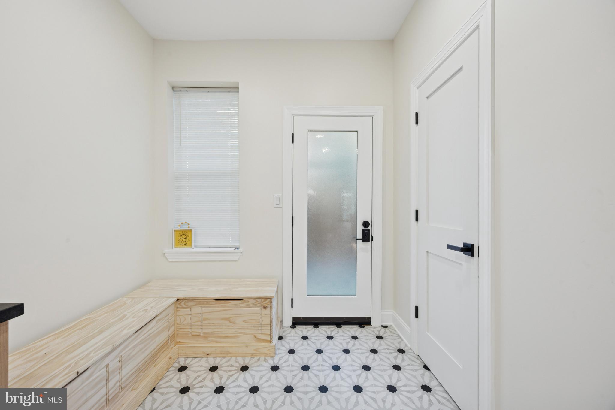 UNIVERSITY CITY - Residential