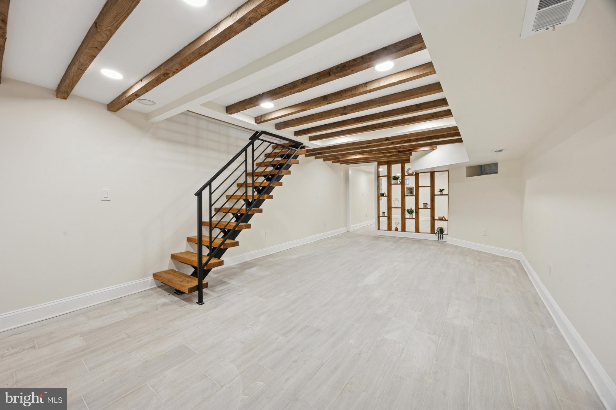 UNIVERSITY CITY - Residential