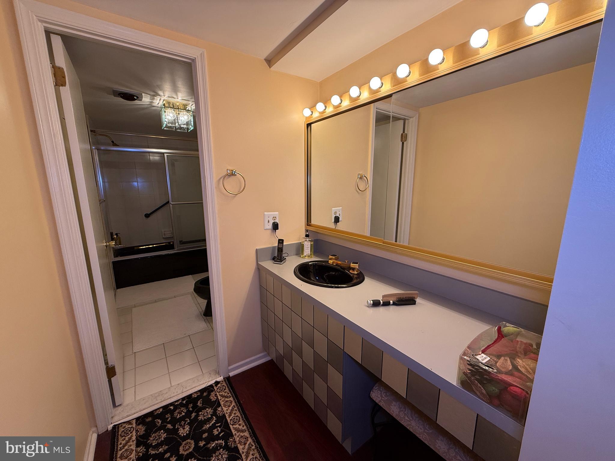 DORAL I - Residential