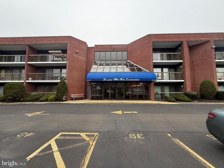 Welcome to this well-maintained 1-bedroom, 2-bathroom condo located on the desirable 3rd floor, offering a perfect blend of comfort and convenience. The open, bright living space provides a cozy retreat, with large windows that bring in natural light. Enjoy the luxury of two bathrooms, which are ideal for both privacy and guest convenience. This unit comes with the added benefits of an assigned parking space, so you'll never have to worry about finding a spot. Relax in the serene atmosphere of a quiet neighborhood, while still having access to fantastic community amenities, including a community center and a sparkling pool for ultimate relaxation and recreation. Perfectly located, this condo offers both peace and accessibility, making it an ideal choice for those seeking a comfortable, low-maintenance lifestyle. Don't miss out—schedule a showing today!