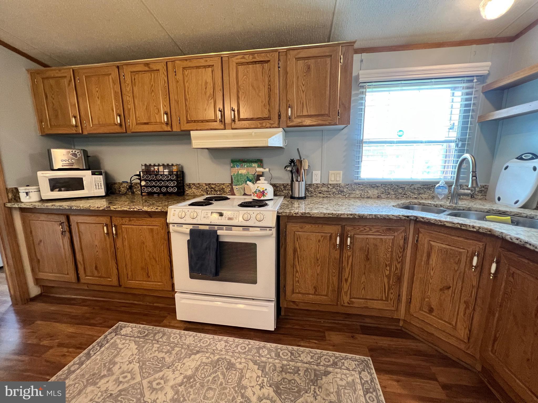 FOX GLEN - Residential Lease