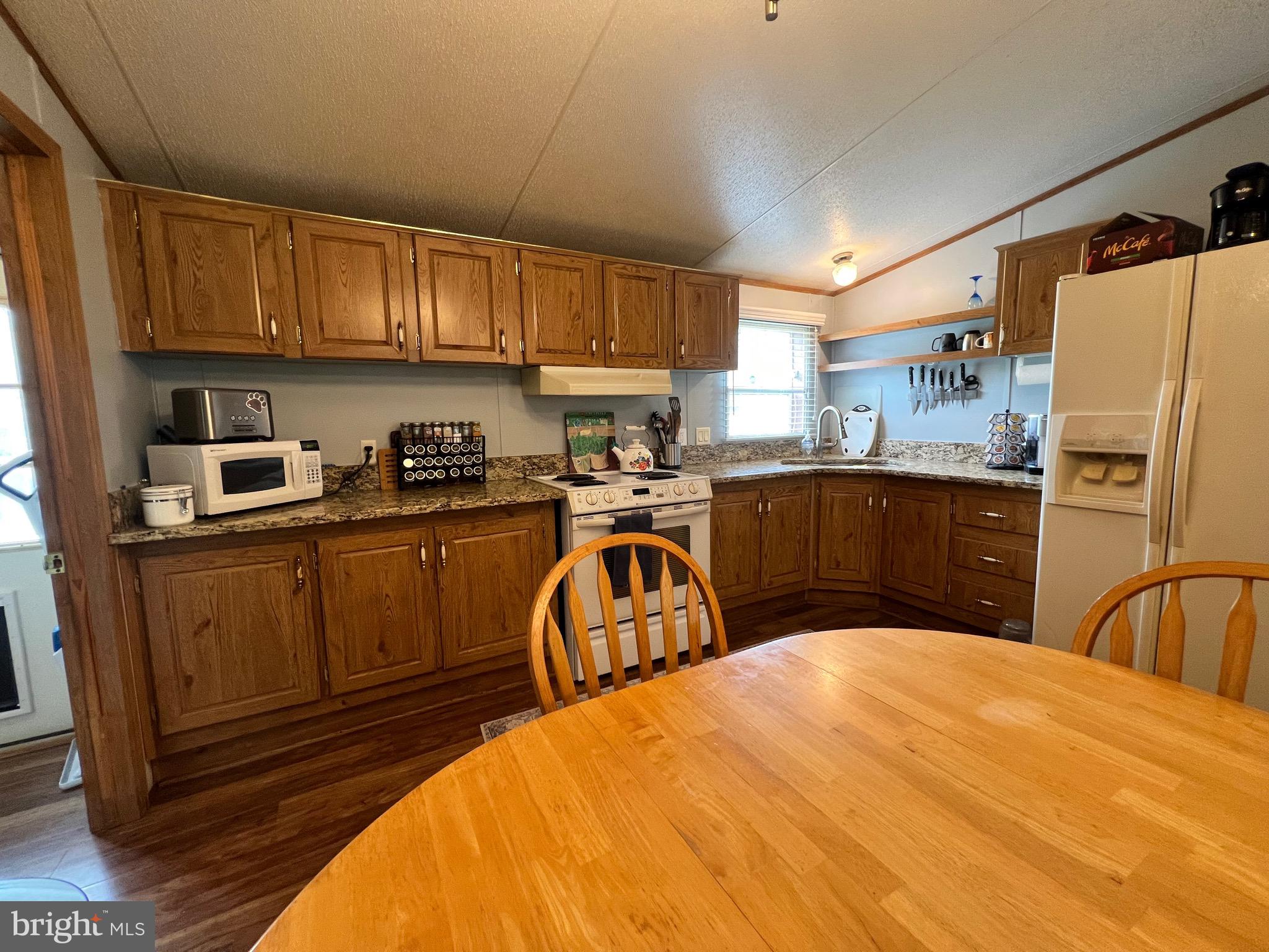 FOX GLEN - Residential Lease