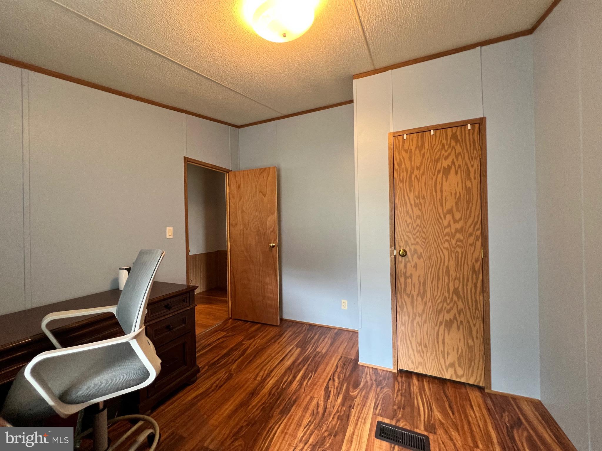 FOX GLEN - Residential Lease