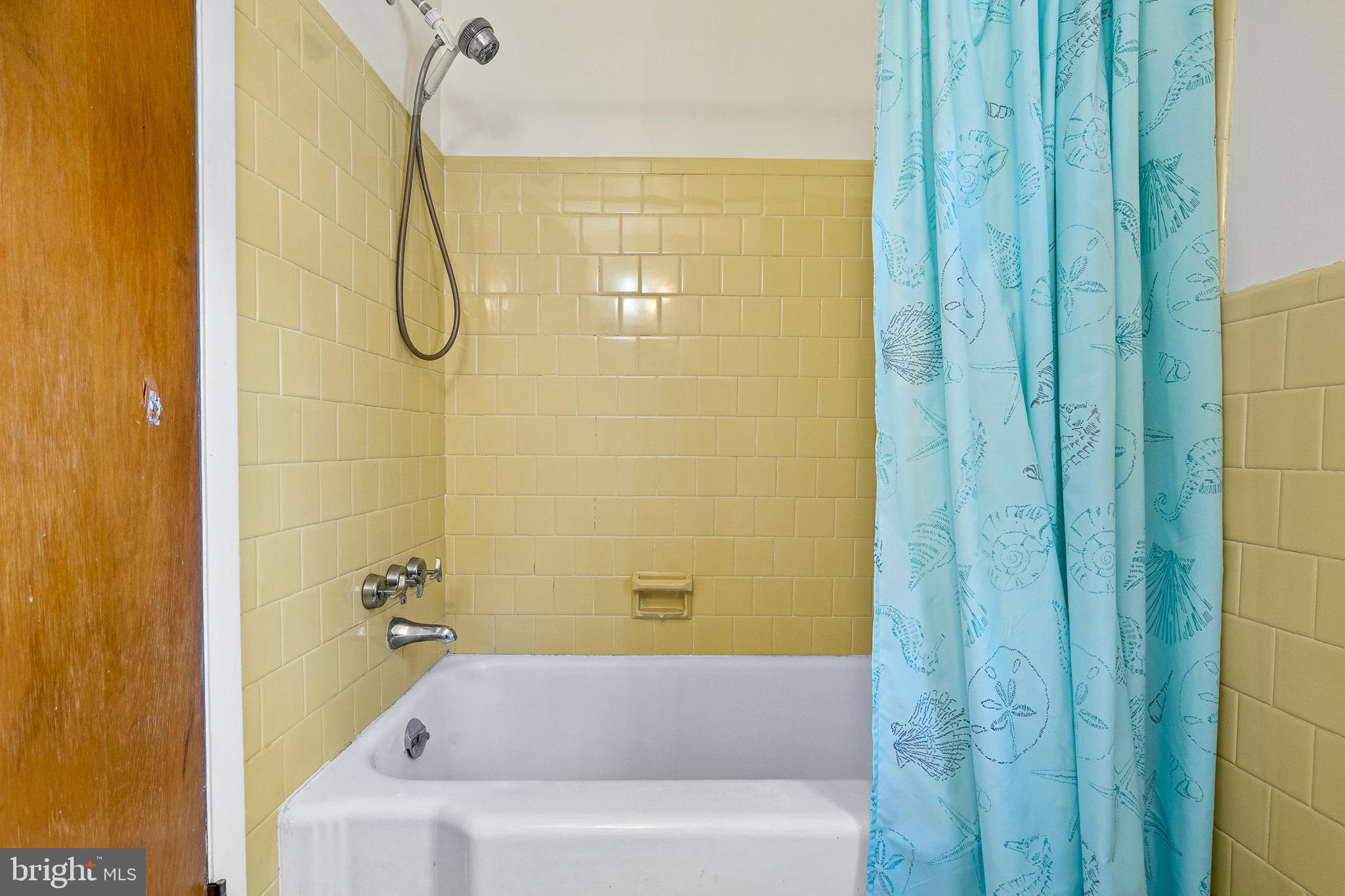 LUTHERVILLE - Residential