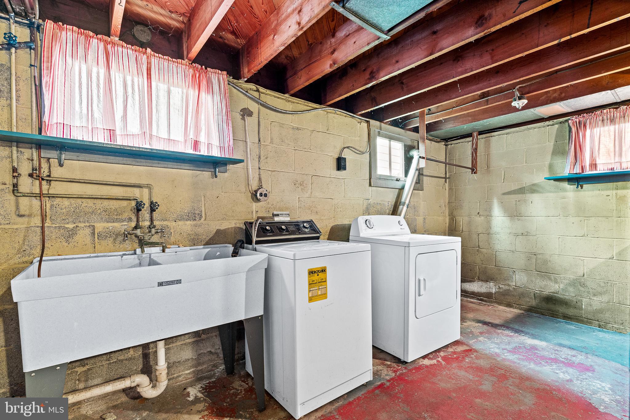 LUTHERVILLE - Residential