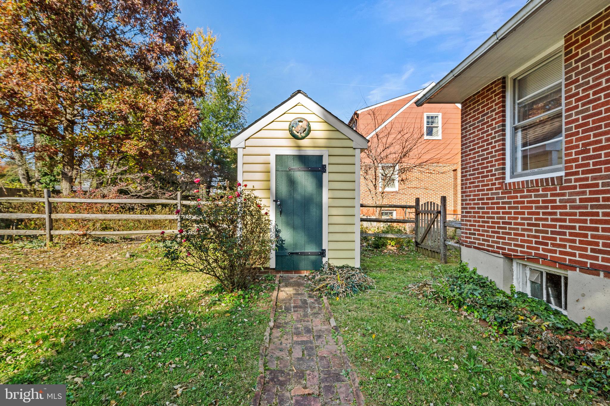 LUTHERVILLE - Residential