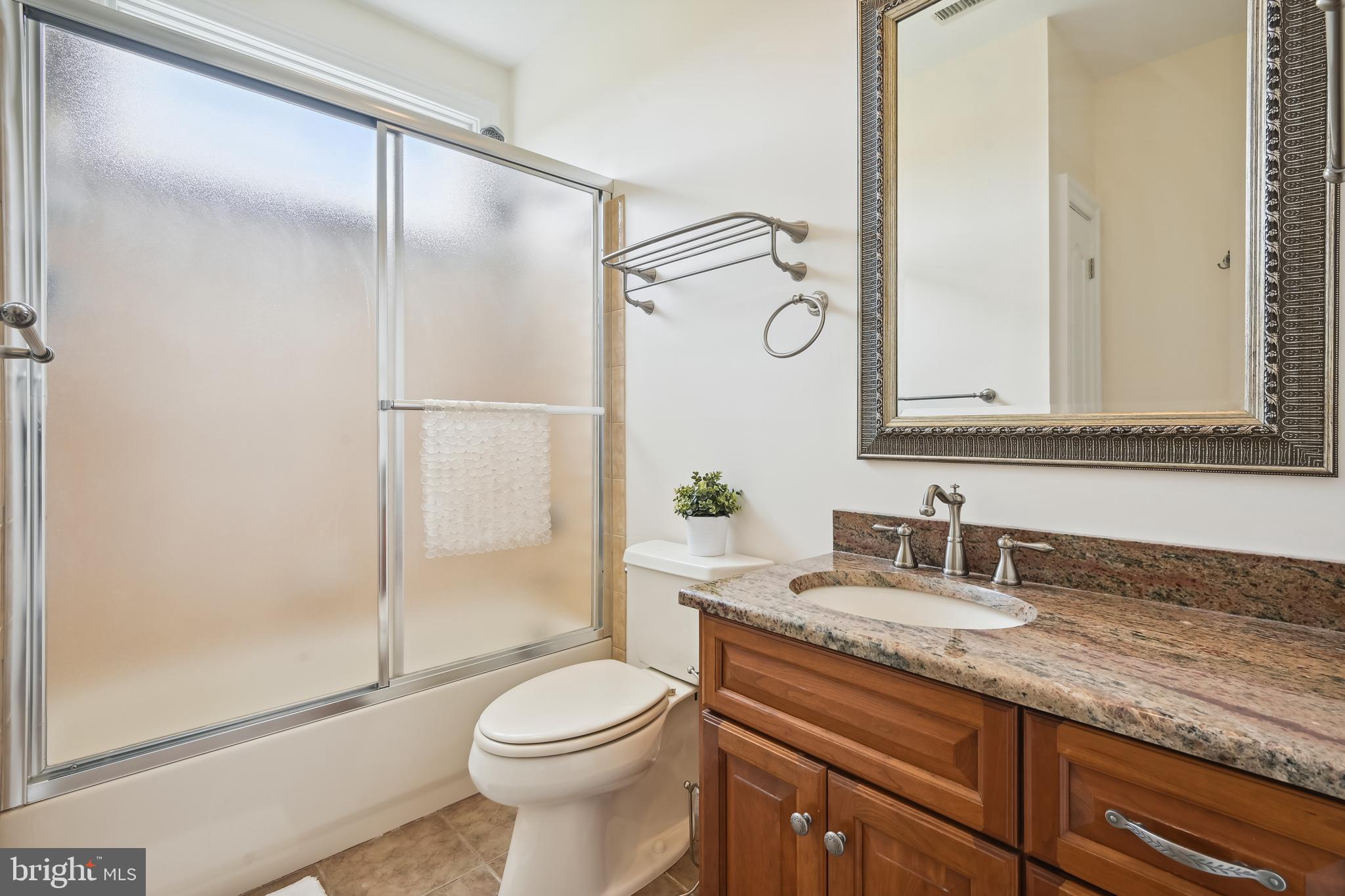 KENT ISLAND - Residential