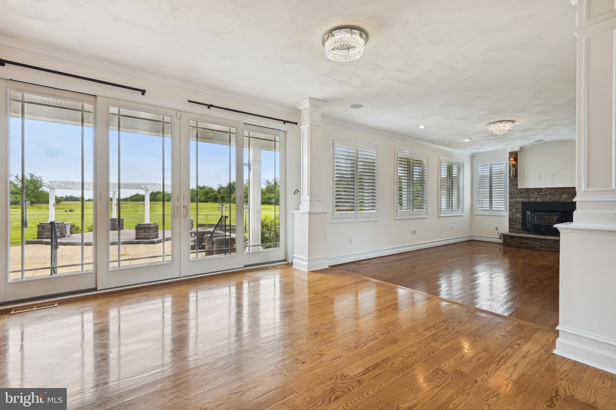 KENT ISLAND - Residential