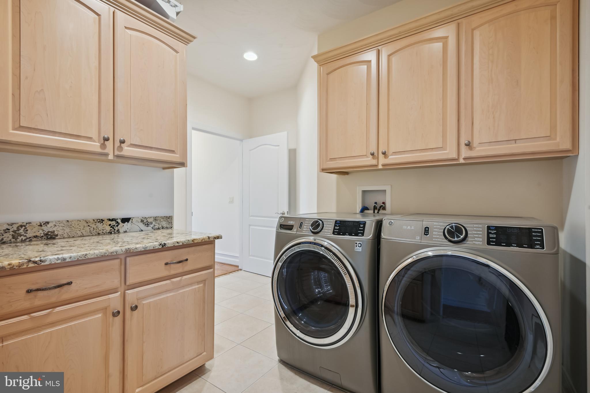 KENT ISLAND - Residential