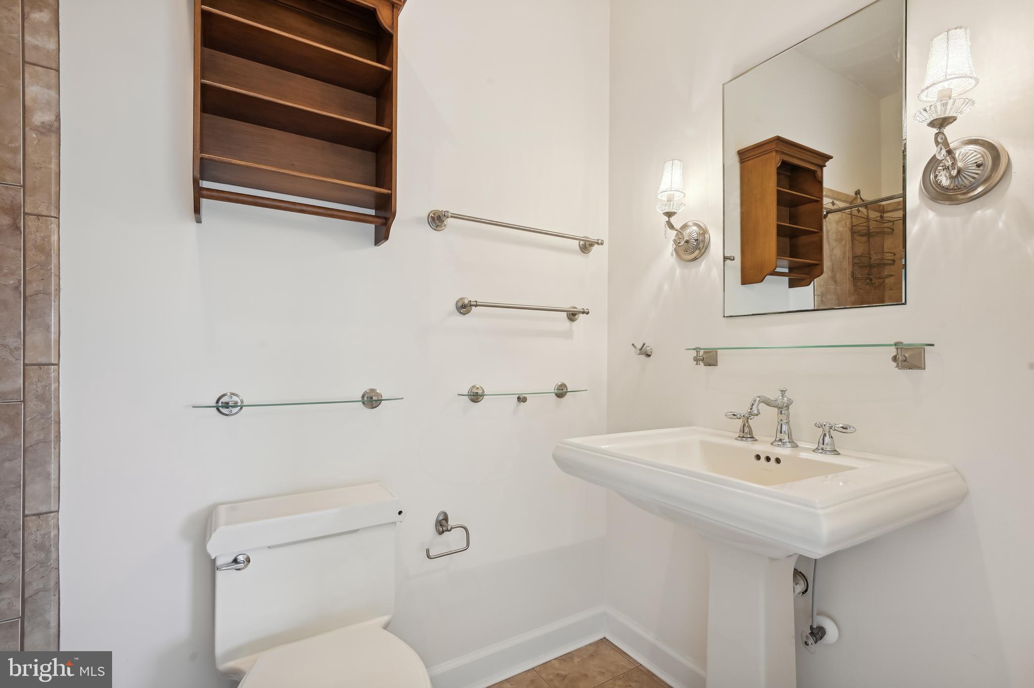 KENT ISLAND - Residential