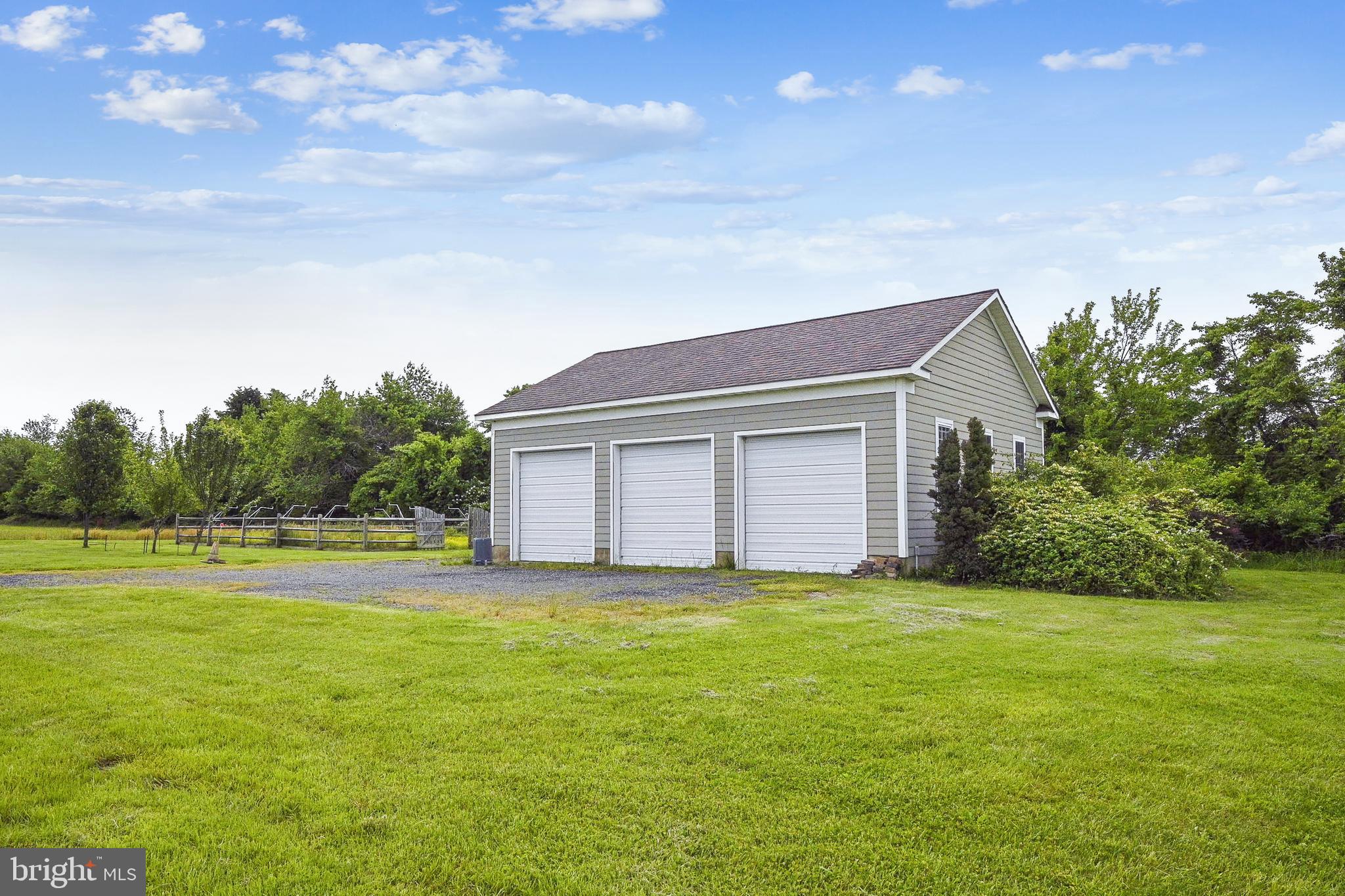KENT ISLAND - Residential