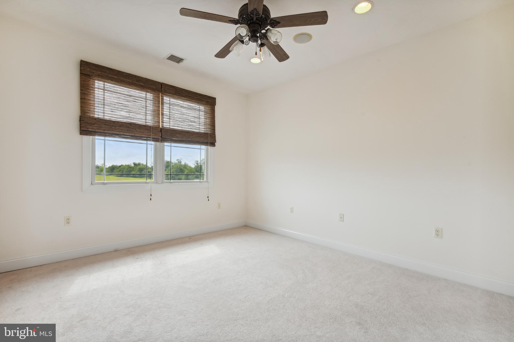 KENT ISLAND - Residential