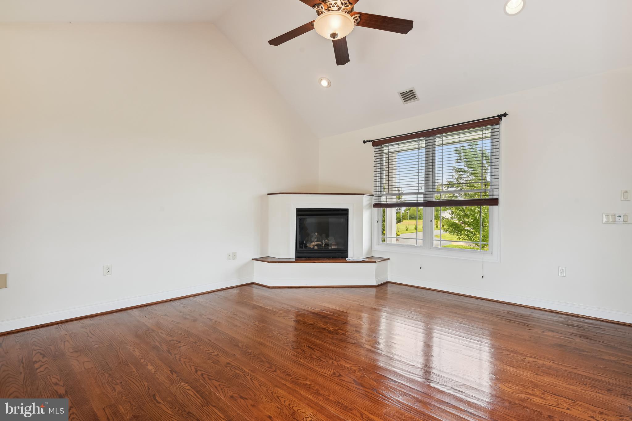 KENT ISLAND - Residential