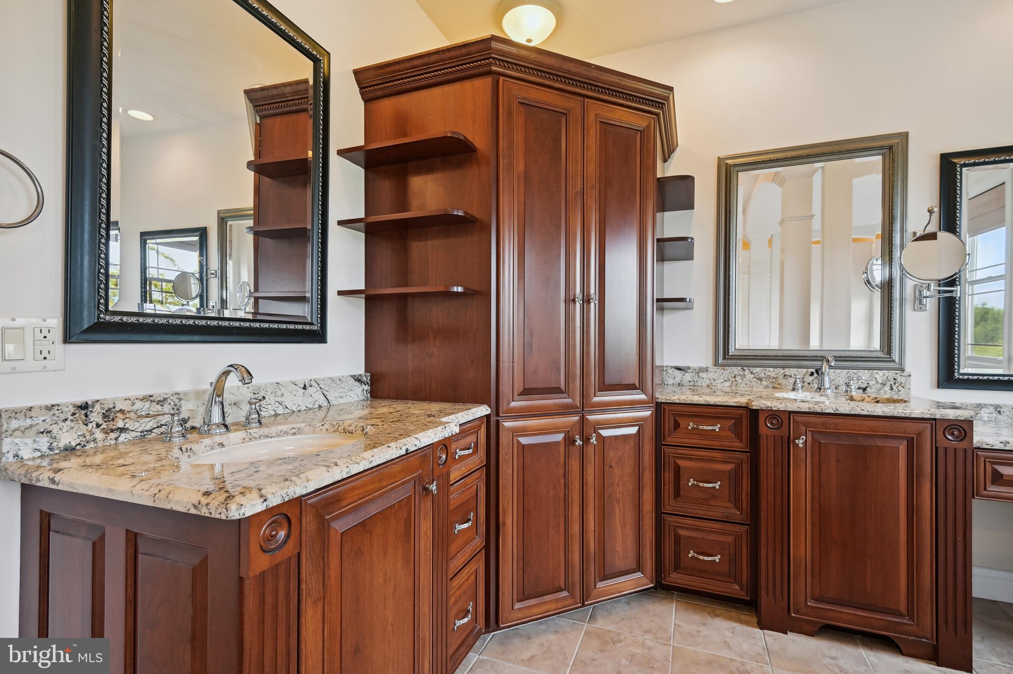 KENT ISLAND - Residential